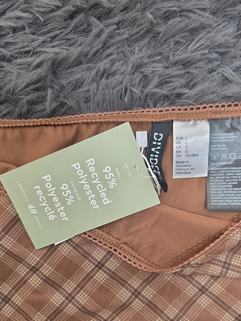 H& M- Brown Plaid Mini Skirt. NWT. Size L